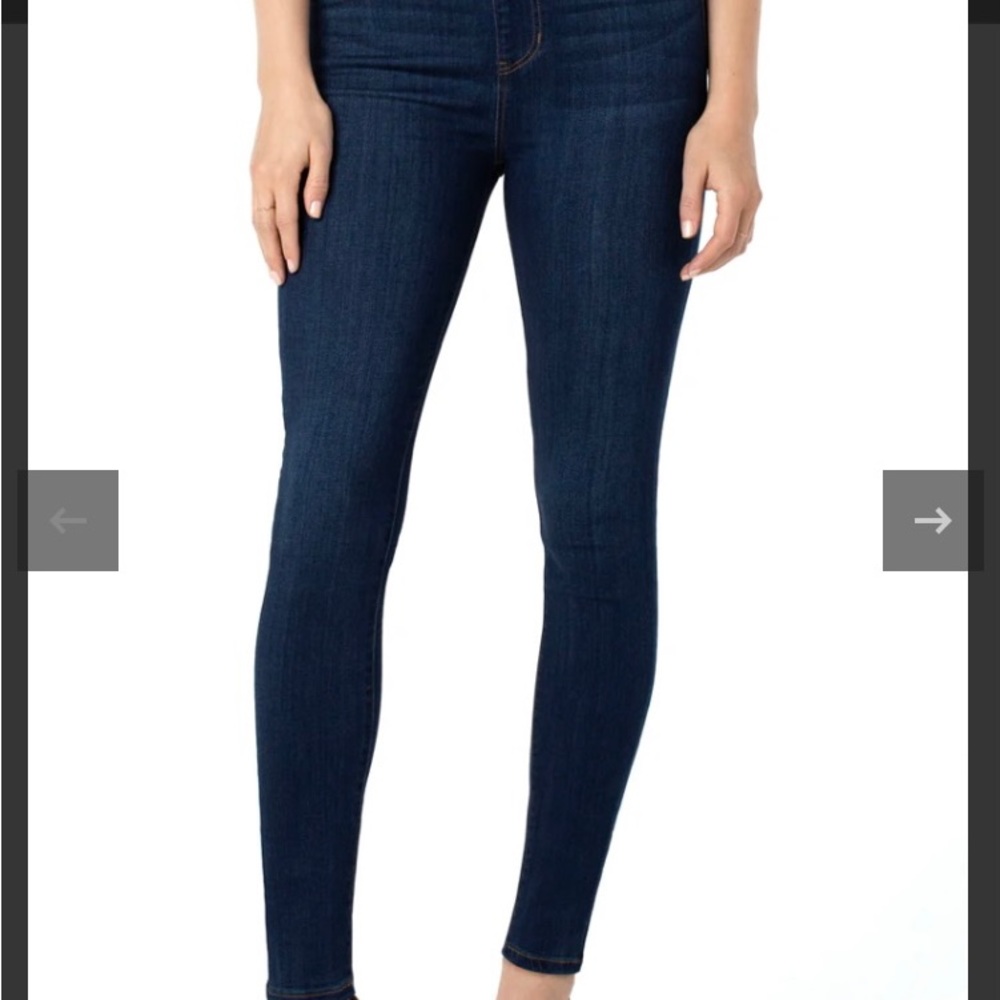 Liverpool ladies jeans, NWT SIZE 10, 30” long.